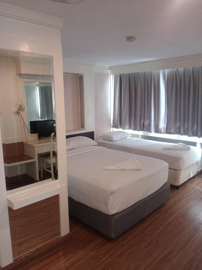 Royal Garden Home Hotel Bangkok Luaran gambar