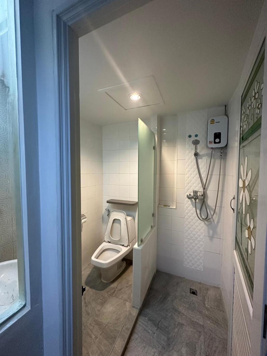 Royal Garden Home Hotel Bangkok Luaran gambar